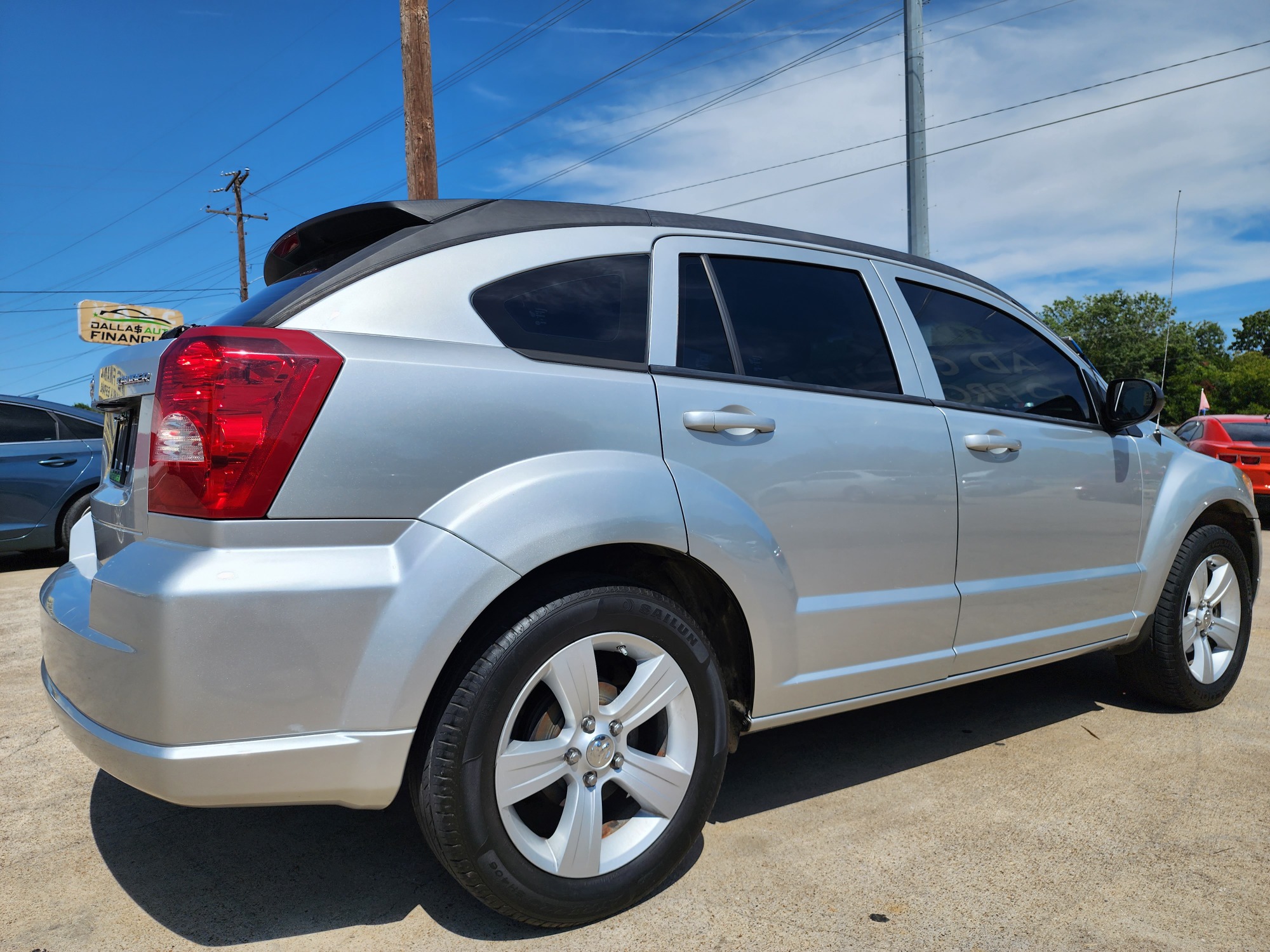 2011 SILVER Dodge Caliber MAINSTREET (1B3CB3HA4BD) , AUTO transmission, located at 2660 S.Garland Avenue, Garland, TX, 75041, (469) 298-3118, 32.885387, -96.656776 - Welcome to DallasAutos4Less, one of the Premier BUY HERE PAY HERE Dealers in the North Dallas Area. We specialize in financing to people with NO CREDIT or BAD CREDIT. We need proof of income, proof of residence, and a ID. Come buy your new car from us today!! This is a very well cared for 2011 DO - Photo #3